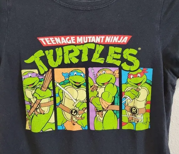 Hot Topic TMNT Teenage Mutant Ninja Turtles Anime Graphic Tee Print T-shirt Size Small