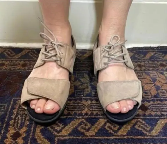 Ciao Chelsea Tan Strap Open Toe Leather Grecian Toga Sandal Comfort Size 6.5