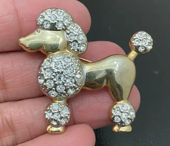 Vintage Unsigned Gold