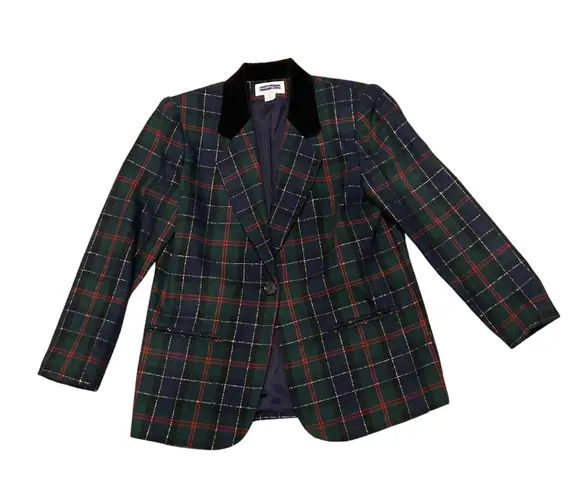 Sag Harbor Just in time for Christmas! Vintage Dark green plaid boxer jacket with velvet detailing around neck š„