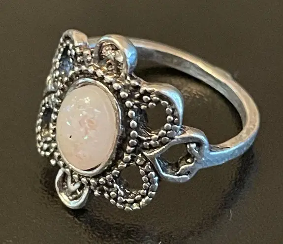 Oval simulated opal silver plated ring size 7.75
