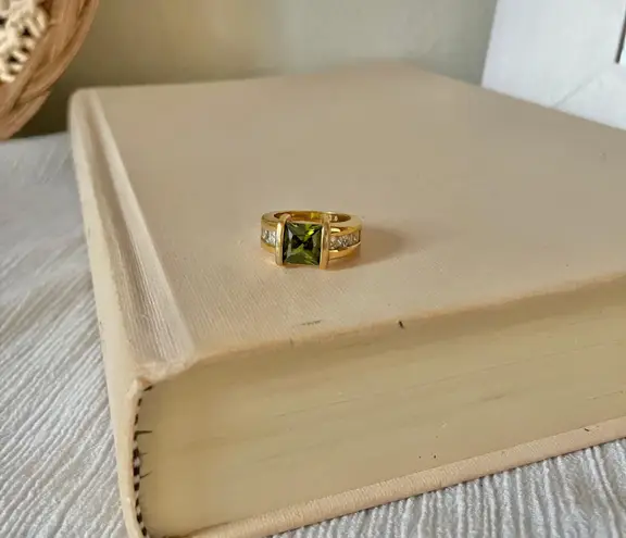 Ecco Green Square Stone Thick Signet Band Ring Jade Olive Sage Earthy Classic Jewelry