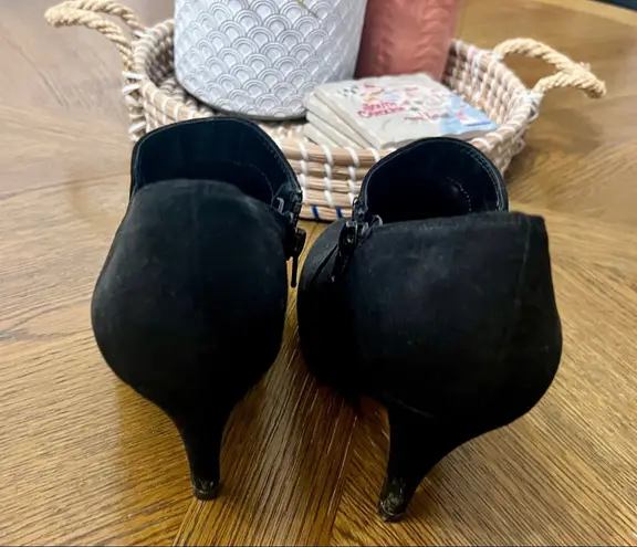 Fergalicious Fergie Womens Cacey Ankle Booties Black Almond Toe Side Zipper Size 7.5