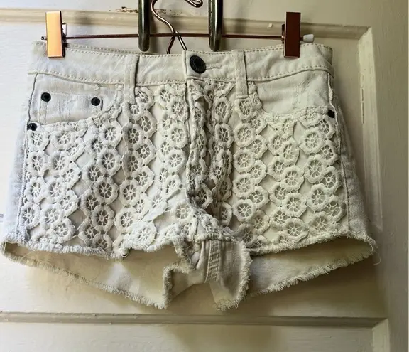 Mossimo High Rise Denim Shorts S Flower Crochet Festival Bohemian Hippie 70s