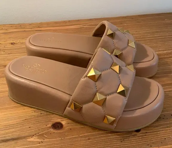 Valentino Garavani Roman Stud Platform Slide Sandal 38