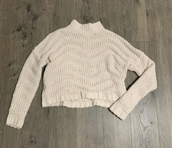 moon&madison Cropped Neck Sweater 