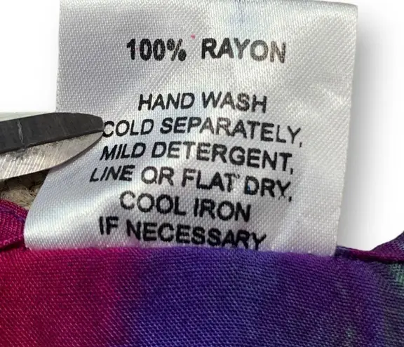 Vintage Young Fashion Top Multicolor Batik Rainbow Fish Print Scoopneck Tank Pink