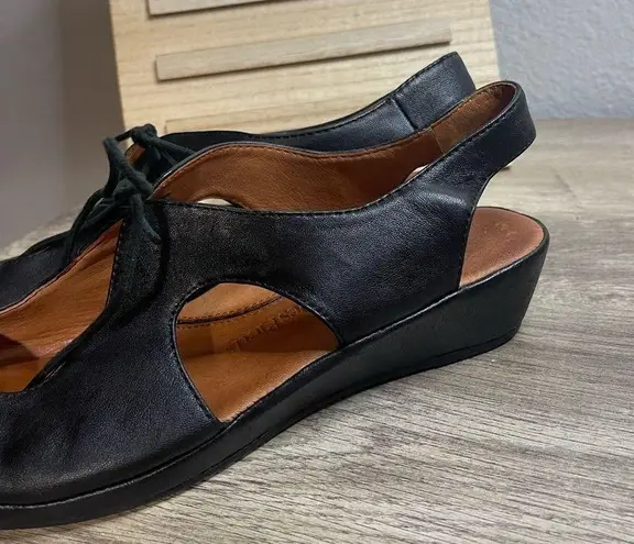 L’Amour Des Pieds Brettany Black Leather Sandals Size 9