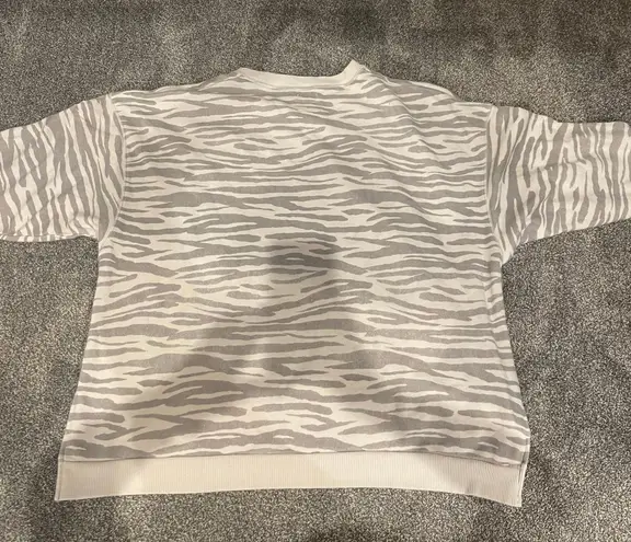 American Eagle Outfitters Zebra print sweatshirt Size:Xl