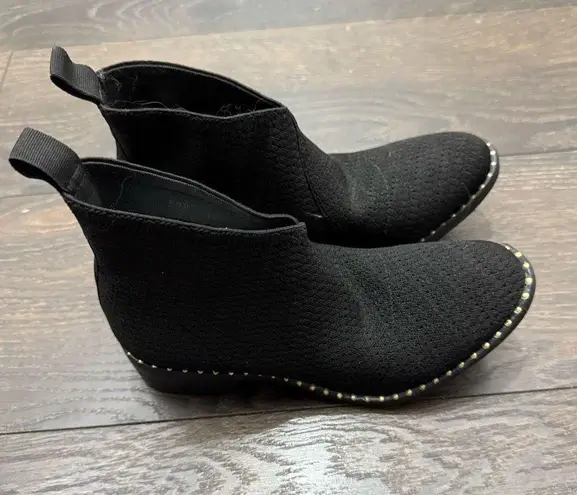 Charleston Shoe Company Women’s 7 Barcelona Bootie Black