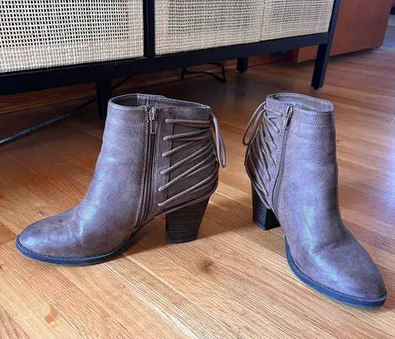 American Eagle Rope Detailed Brown Heeled Booties