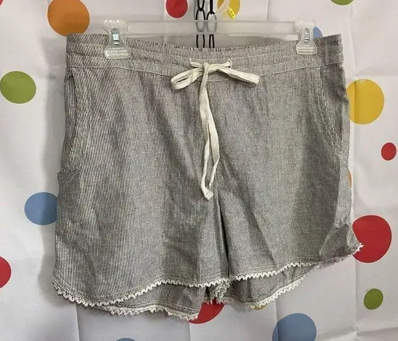 Caslon NEW Size Large Pinstriped Shorts Linen Blend 🌿💕