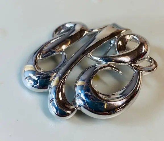 Monet Vintage Geometric Swirl Open Work Weave Silver Tone Jewelry Pin Brooch