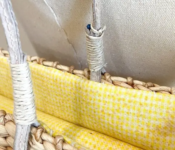 Vintage Y2K Braided Straw Fruit Bag Picnic Summer Boho Cottagecore Peasant Yellow