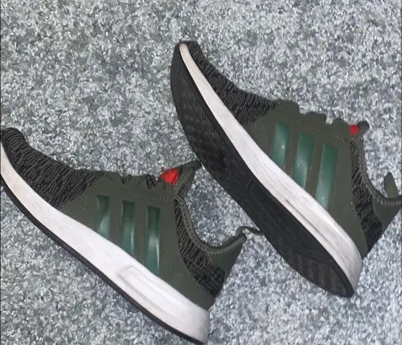 Adidas Olive Green shoes Size 4 30 45 Off Retail From bryana