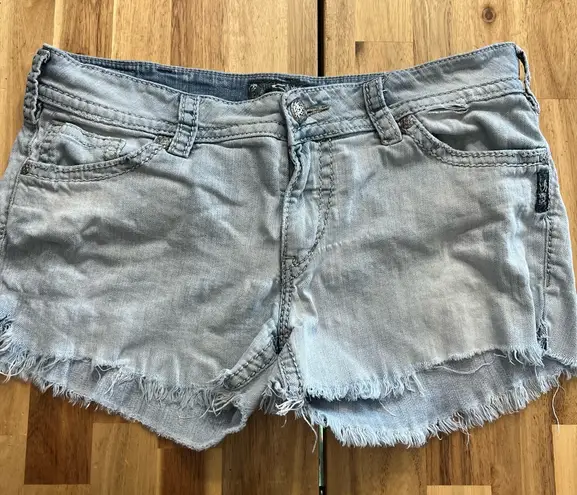 Silver Jeans Co. Suki Surplus Light Wash Denim Cutoff Shorts Women’s W34