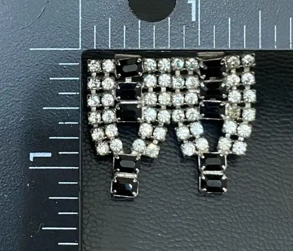 Vintage Signed PAT 1967965 Black/Clear Pave Rhinestones Clip On Earrings 11.0g Black