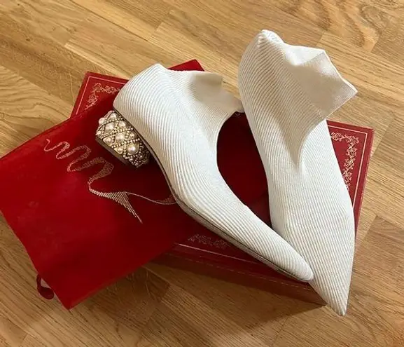 New rene caovilla white textile sock ankle boots with crystal embellished heels Size 6.5