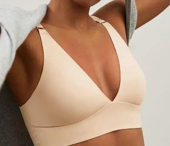 Everlane  The Invisible Bra, light tan