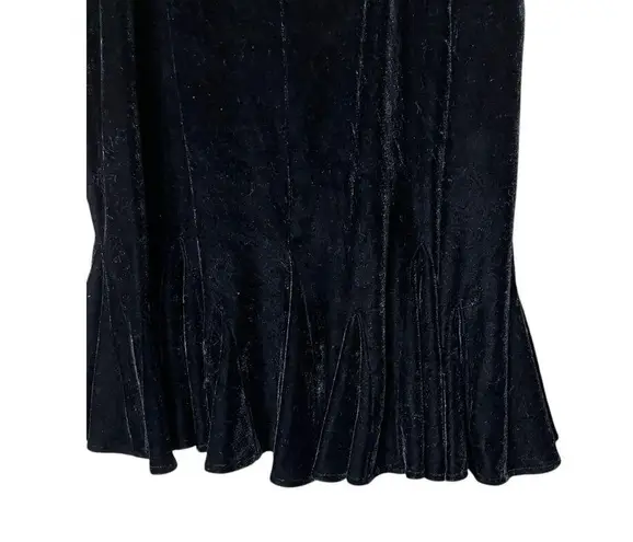 Vintage Black Velvet Y2K Flared Hem Midi Skirt Size 10