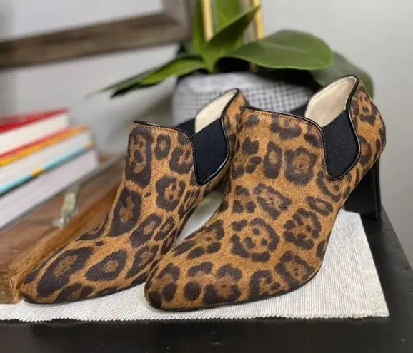 Life Stride Slip-On Booties Gilmore Leopard Women's Size 7W