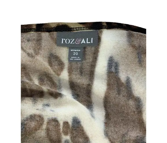 Roz & Ali Women's Animal Print Dress