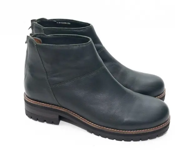 Softwalk | New! Elmhurst Leather Bootie. 11 Wide width