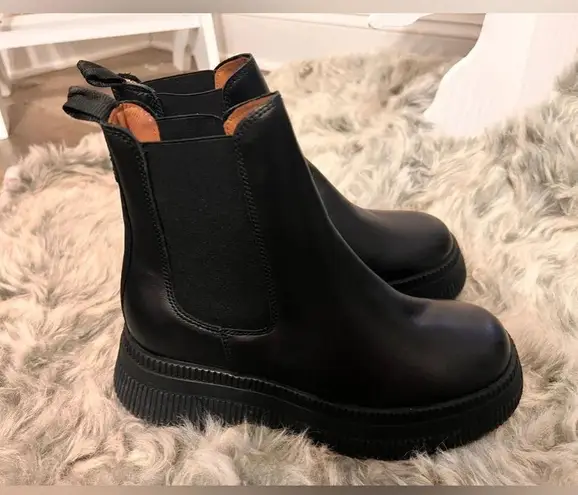Ganni NWOB GIANNI CREEPERS CHELSEA BOOTS