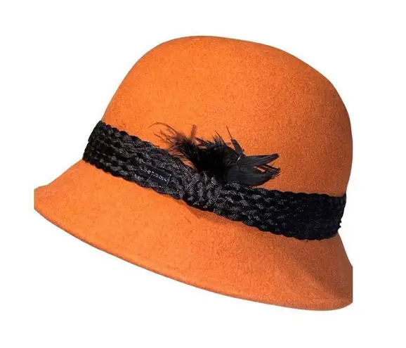 New Rust Betmar Tegan Wool Felt Cloche Hat Fedora Black Feathered Trim Accessory Orange