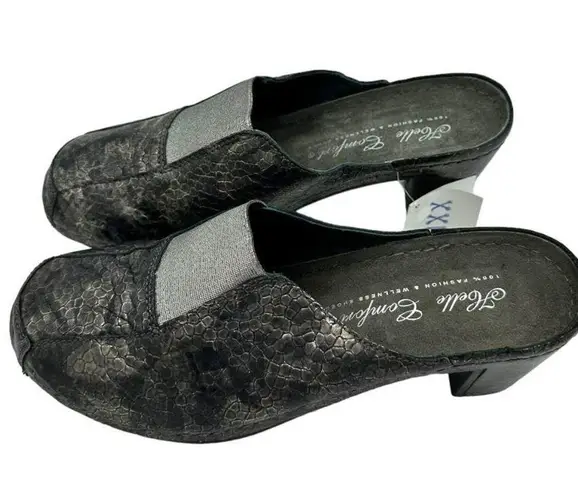 HELLE COMFORT WELLNESS PEWTER SNAKE PRINT SLIDE ON CLOGS SIZE 6.5