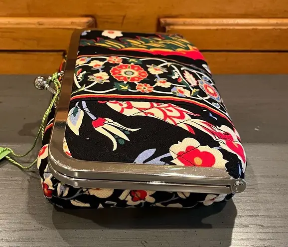 Vera Bradley NWT  Kiss & Make Up Versailles Cosmetic Bag - Retired