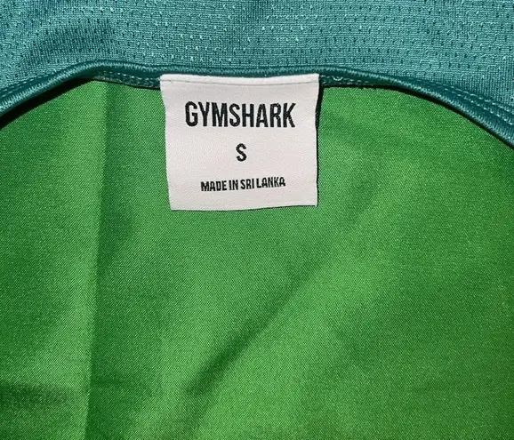 Gymshark Top size Small