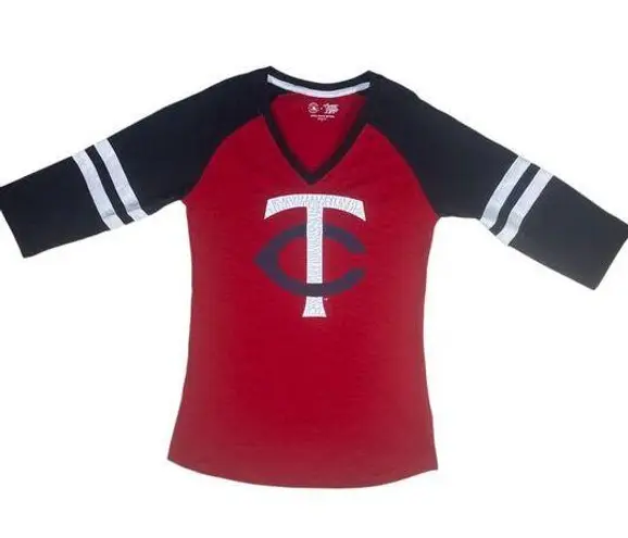 Campus Lifestyle MLB Minnesota Twins Women's Distressed Logo 3/4 Sleeve Raglan T-Shirt in Red, XS