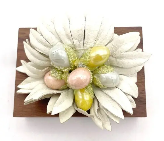 Vintage Shoe Clips Buckles Pastel Faux Pearl Frosted Floral Daisy 1940s 1950s Pink