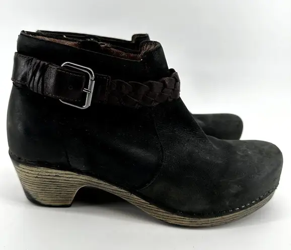 Dansko  Tivoli Michelle Ankle Bootie Braided Leather Almond Toe Heeled Black 10