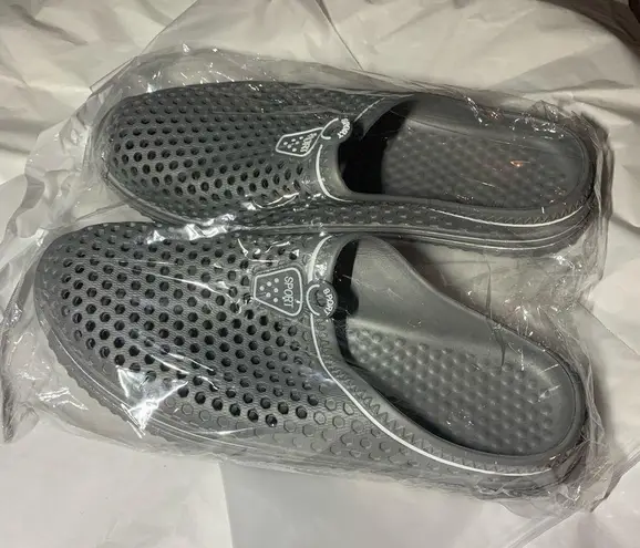 Sport Gray and White Mesh Mule Size 11.5