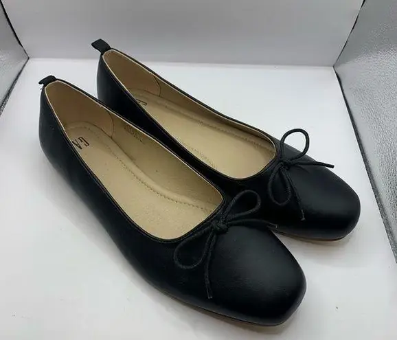 Gap  classic bow ballet flats size 11 black NWOB