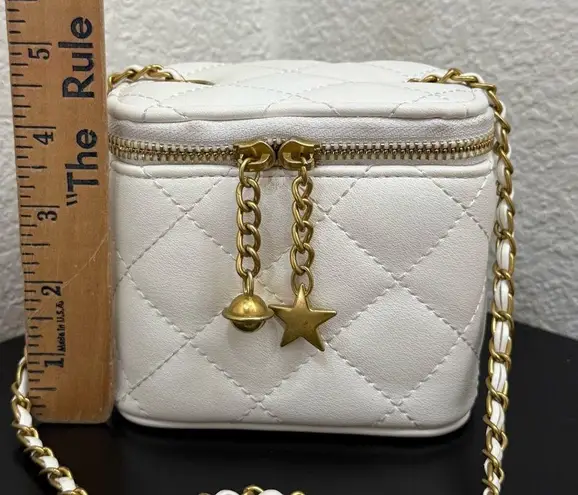 Unbranded Ivory White Quilted Faux Leather Chain Mini Bag