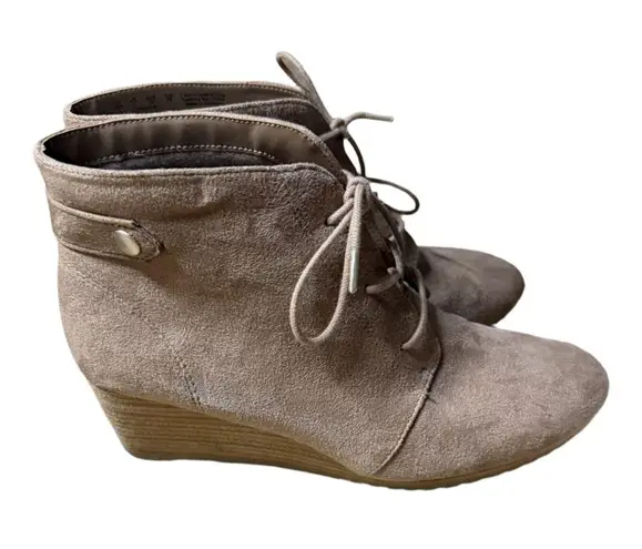 Dr. Scholl's Conquer Tan Lace Up Heeled Booties Size 9.5 Pumpkin Patch, Autumn