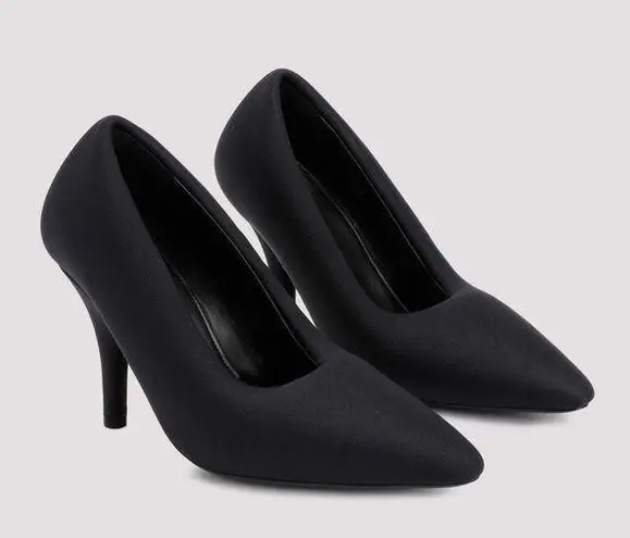 Balenciaga XL Padded Satin Chunky Pumps Black Size 40.5 EU