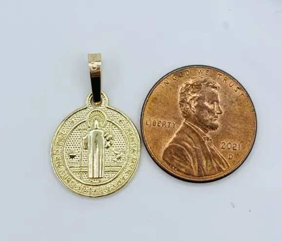 ✨ 10k solid gold pendant San Benito Pendant ✨ Pendant St Benedict✨