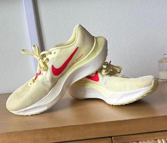 Nike Zoom Fly 5