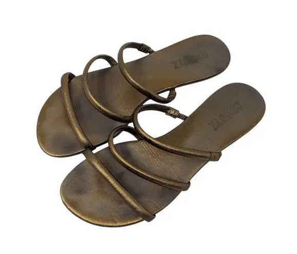 Schutz Flat Gladiator Slip On Sandal Gold Size 6.5