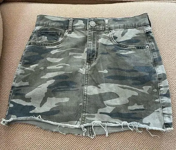 EXPRESS  camo denim mini skirt !! Size 0 but super stretchy. Perfect condition