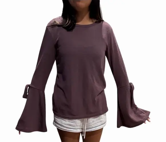 Urban Heritage Women's Red Bell Sleeve Blouse Size M Casual Chic