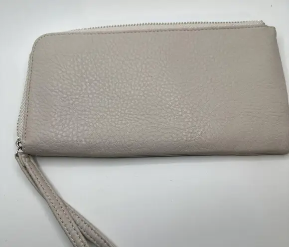 Tahari Wristlet Organizer Zip Around Gray Wallet Faux Leather RFID