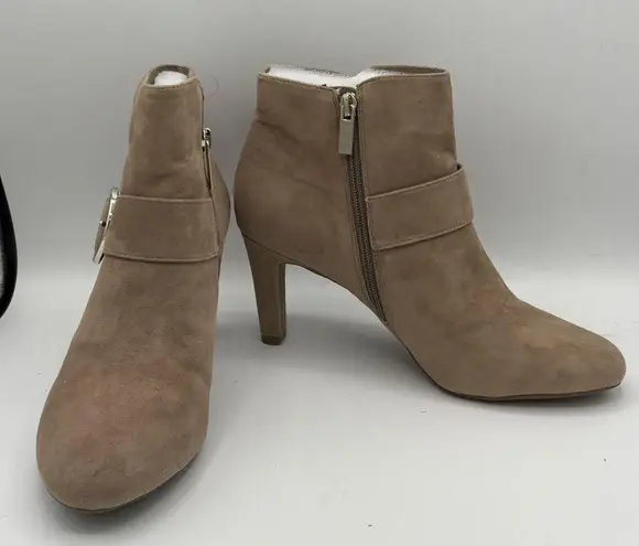 Bandolino Women's Lanaro, Natural Brown Ankle Booties, Size 9.5M