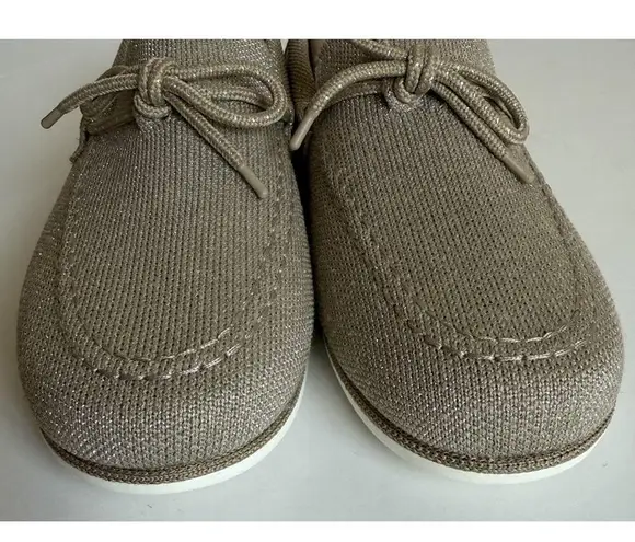 Rothy's “The Boat Shoe” Sz 8 Shimmery Sand NWOB One Insole Missing Tan Size Down