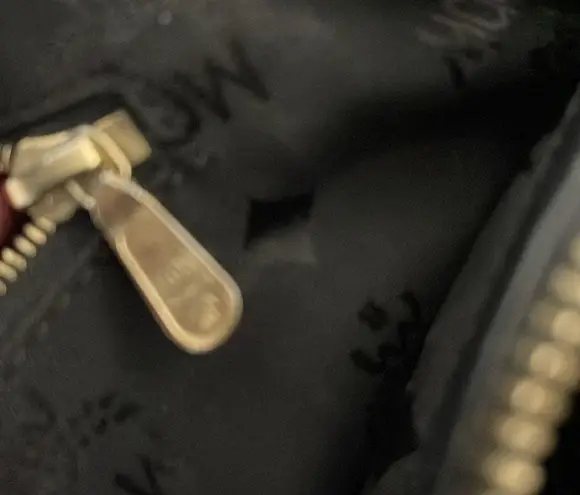 MCM  Visetos  Germany triple entry tote, rear & center zrpper &  pocket Gold - Image 12