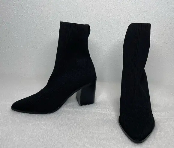 Steven By Steve Madden NWOB Black Nixie Bootie size 8